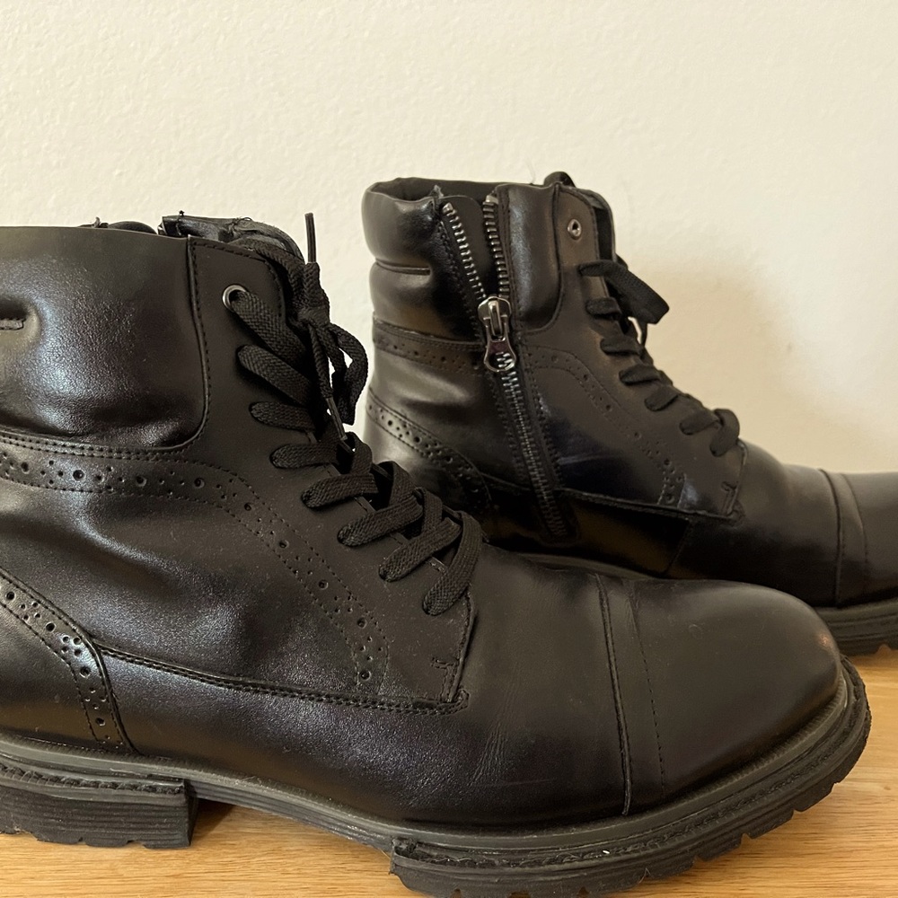 Mens INC black boots-Size 13